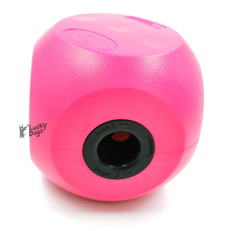 Hračka pes BUSTER Mini cube cherry 9cm, S